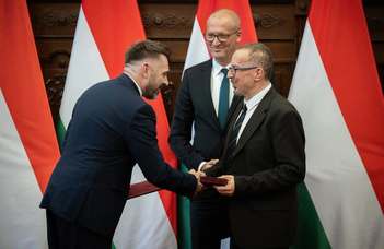 Kenyeres István, levéltár szakunk külsős oktatója Pauler Gyula-díjban részesült