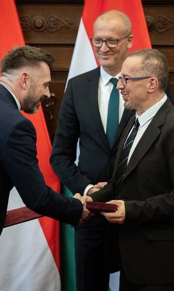 Kenyeres István, levéltár szakunk külsős oktatója Pauler Gyula-díjban részesült
