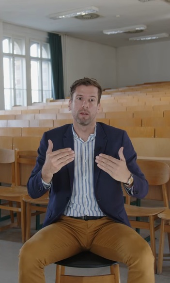 Schweininger Péter előadása a Schwabenland kulturális műsorában